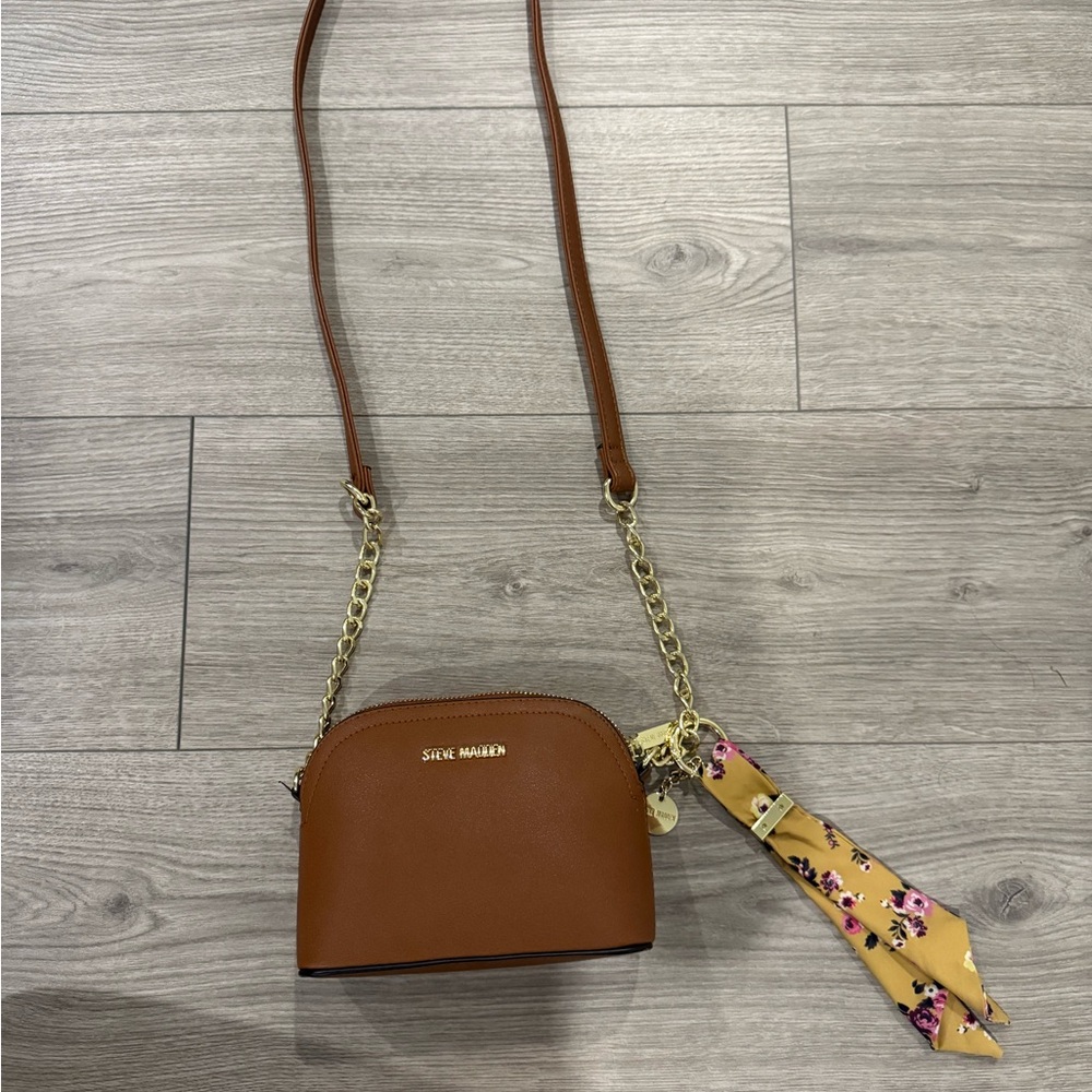 Steve Madden Tan/Gold leather crossbody